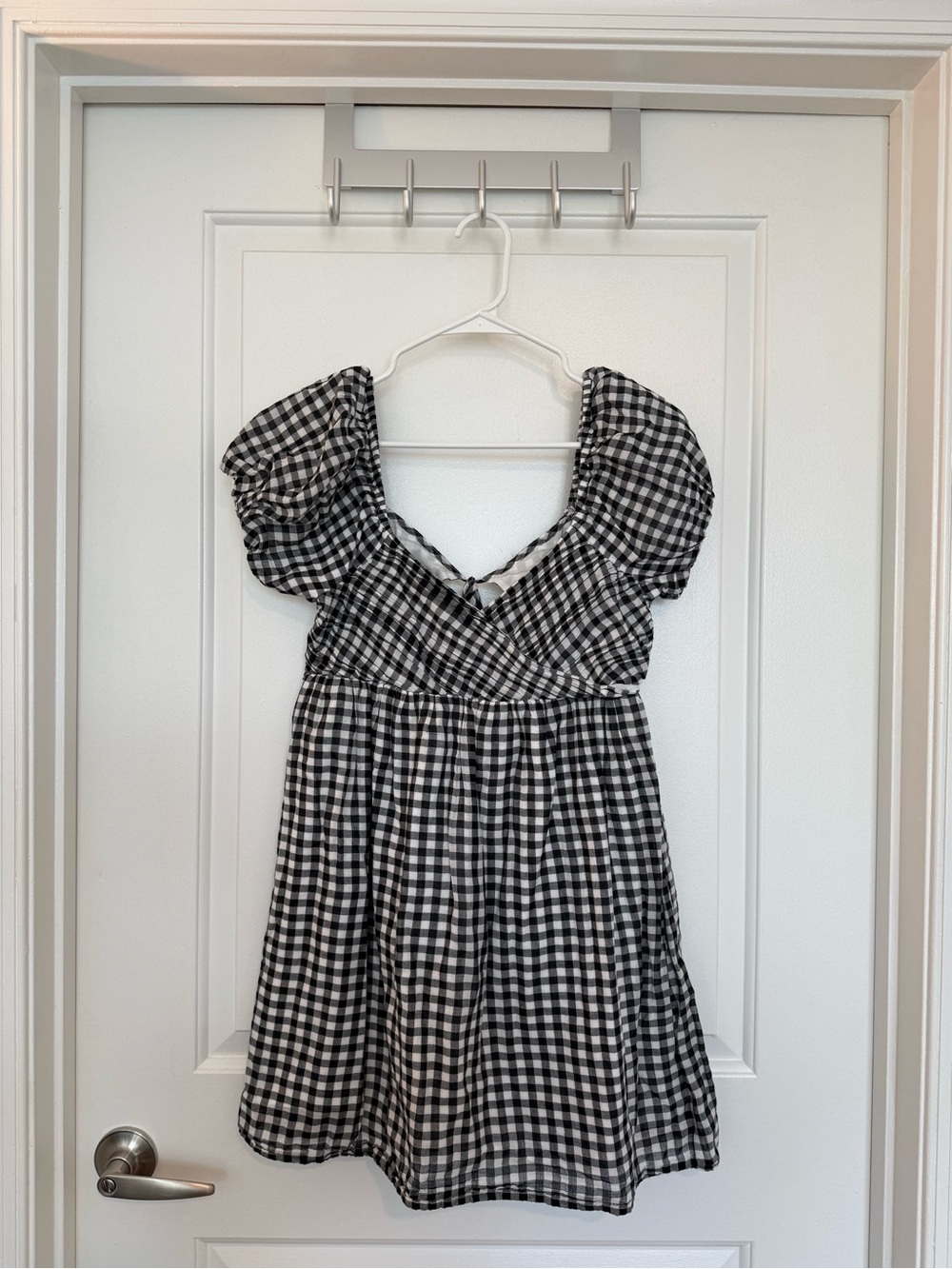 American Eagle Outfitters Black and White Gingham Puff-Sleeve Mini Dress
